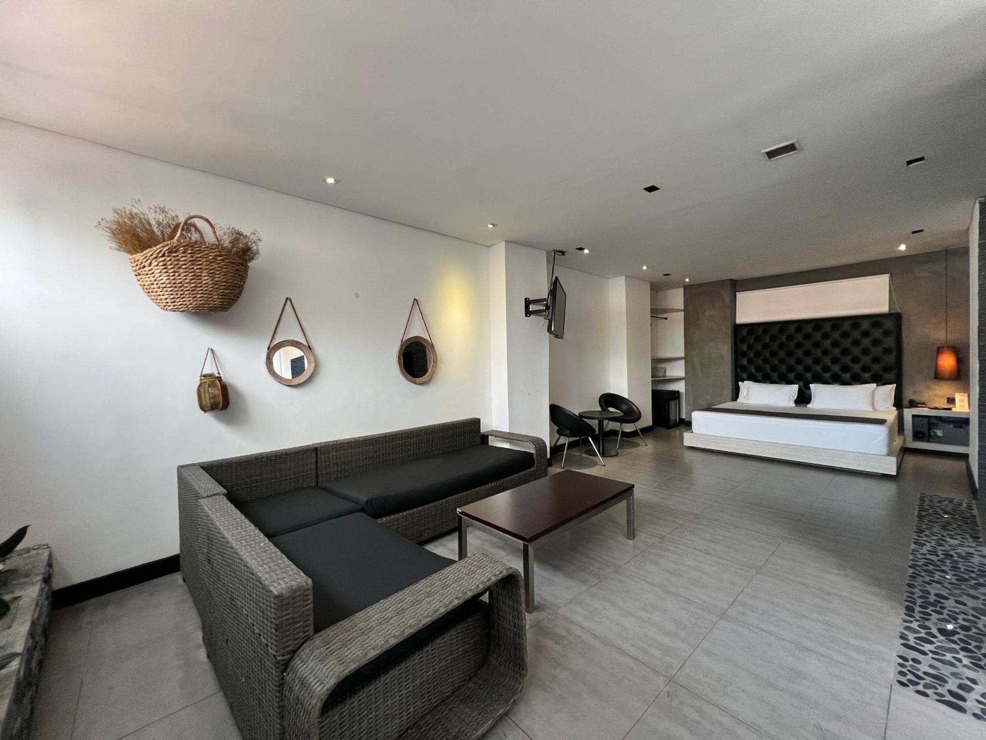 Hotel 47 Medellin Center Extérieur photo
