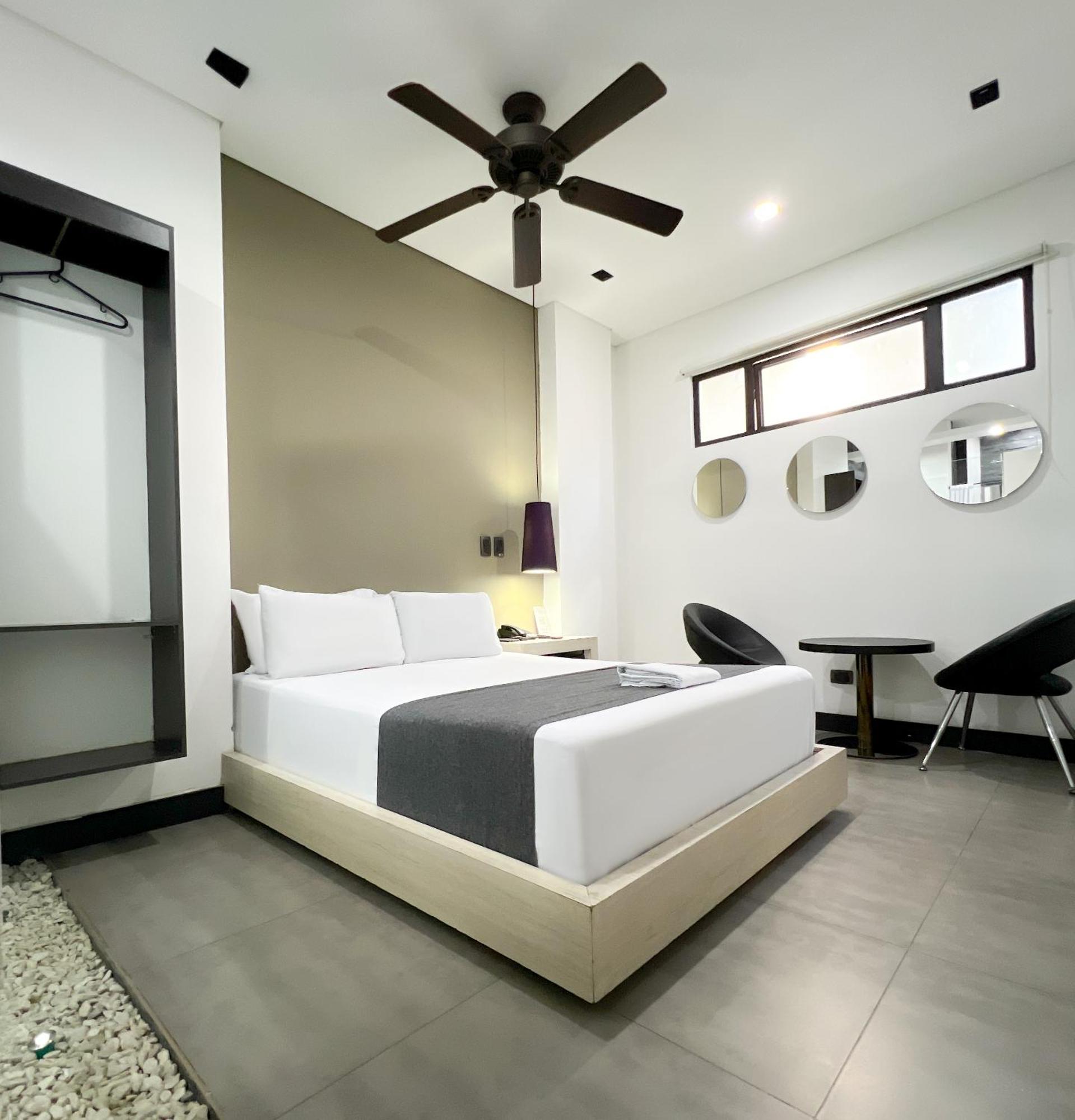 Hotel 47 Medellin Center Extérieur photo